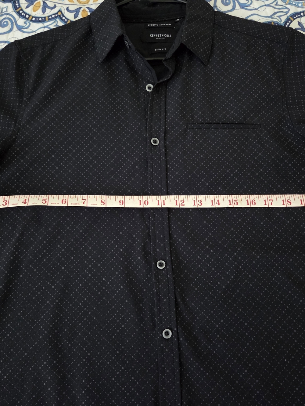 Kenneth Cole Black Short-Sleeve Button-Up Shirt - Picture 5 of 6